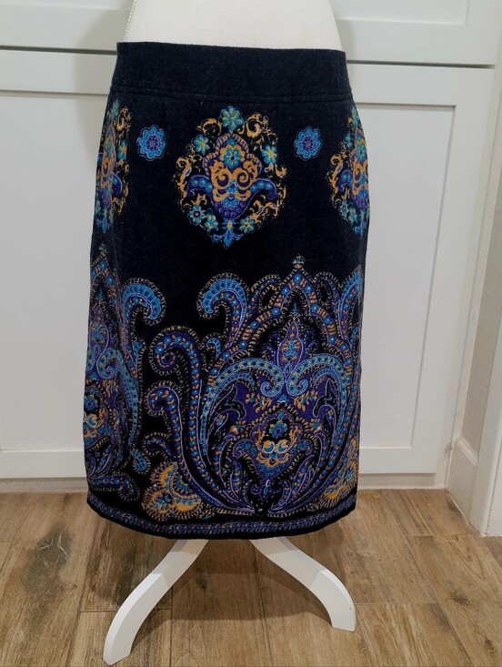 Lands' End Dresses & Skirts - Lands' End 100% Wool Lined Dark Gray & Blue Print Paisley Skirt | Size 8